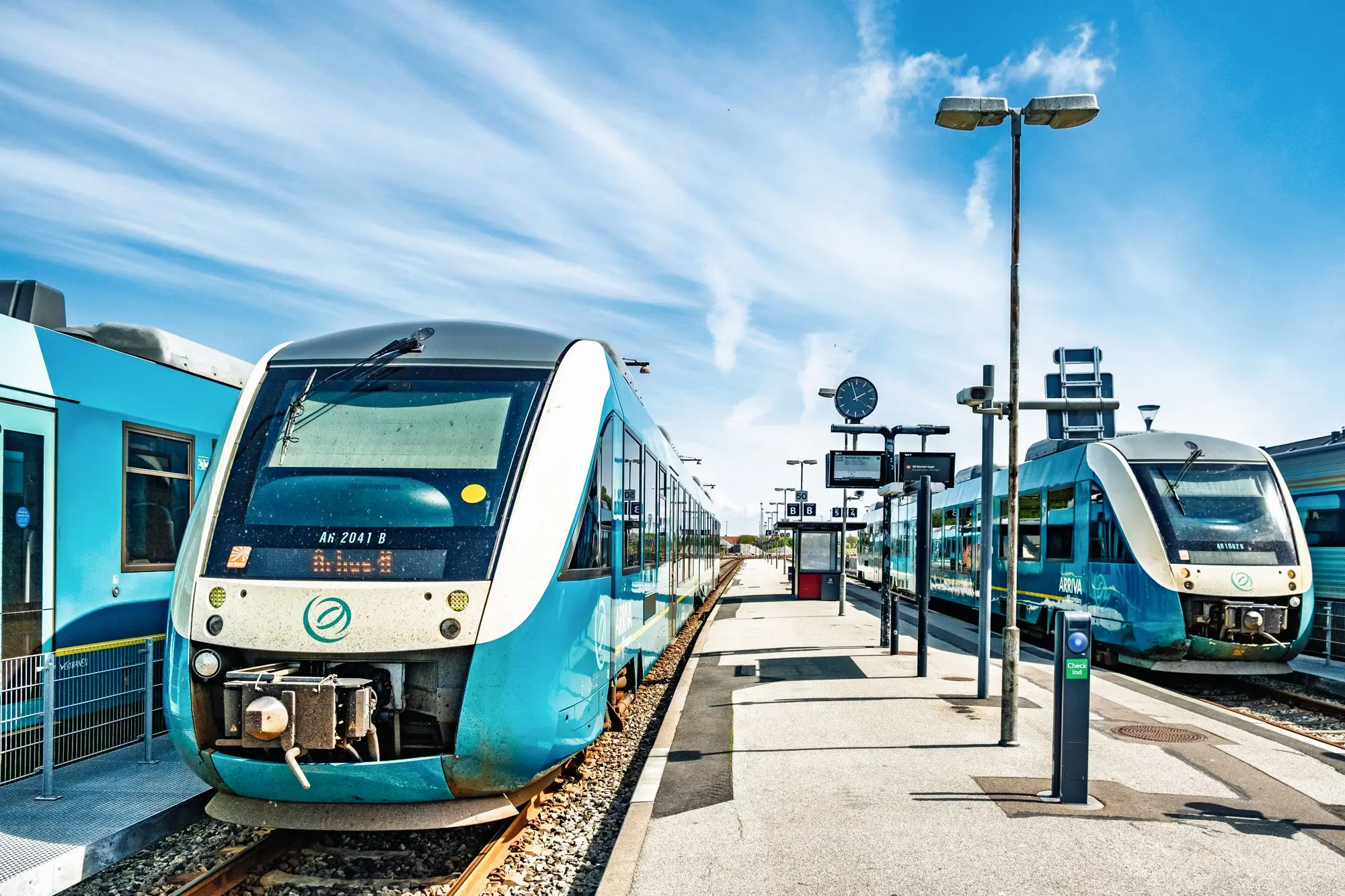 AR 2041 og 1002 på Struer Station © Konstantin Planinski
