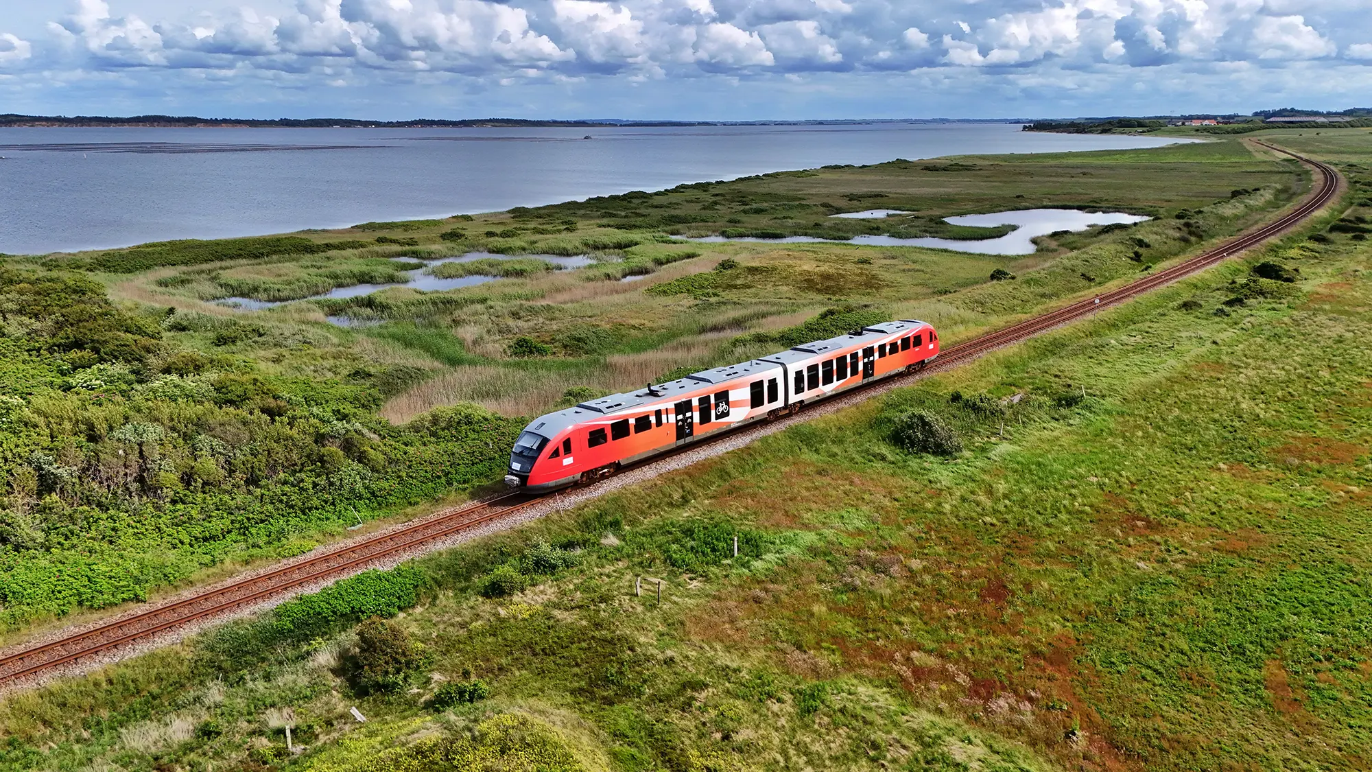 Et Midtjyske Jernbaner Desiro-tog set på Thybanen © John Lykholt