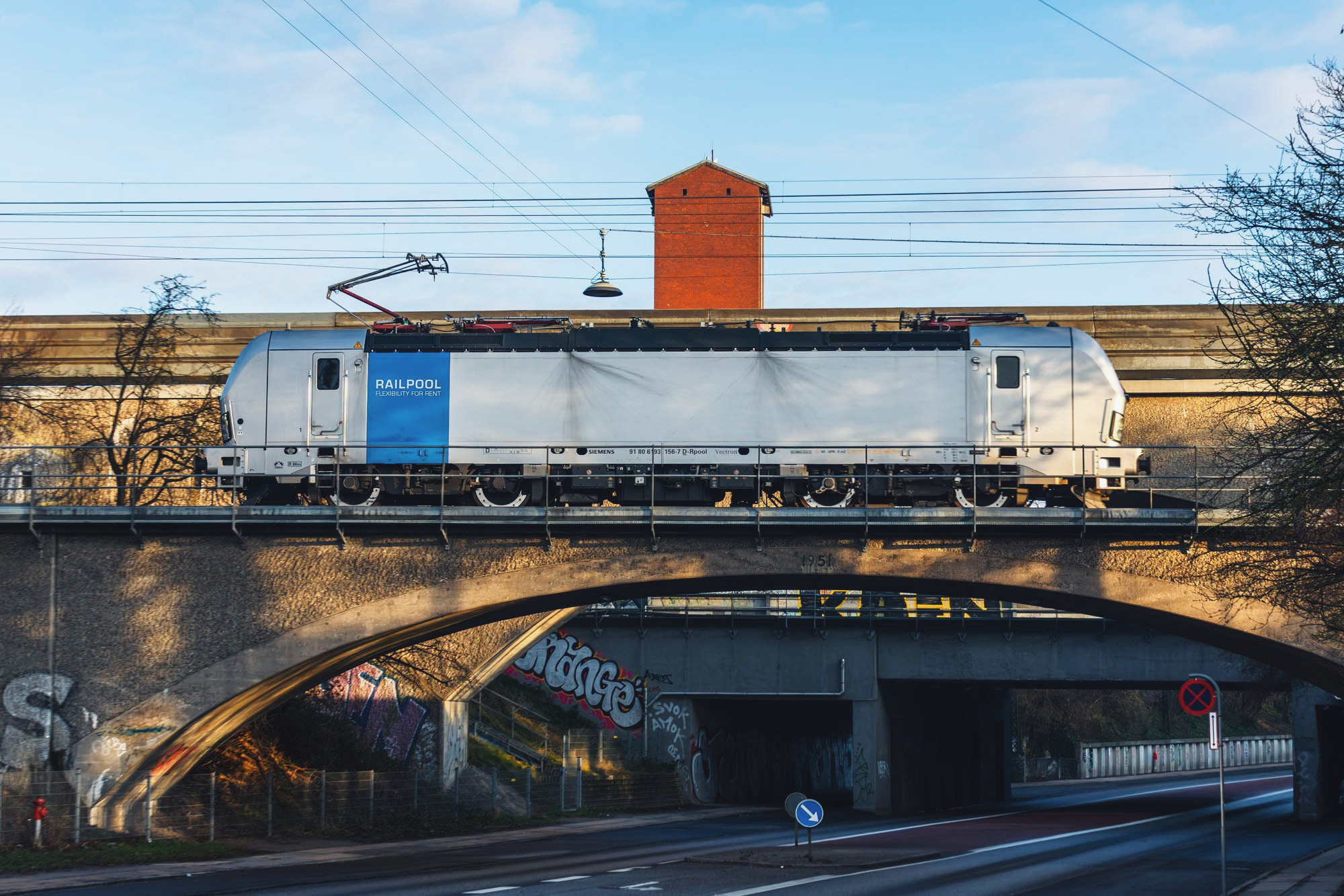 Railpools B18 Vectorn med TXL i Danmark. Railpool har mange B18-locomotiver og fortsat får nye. © Konstantin Planinski
