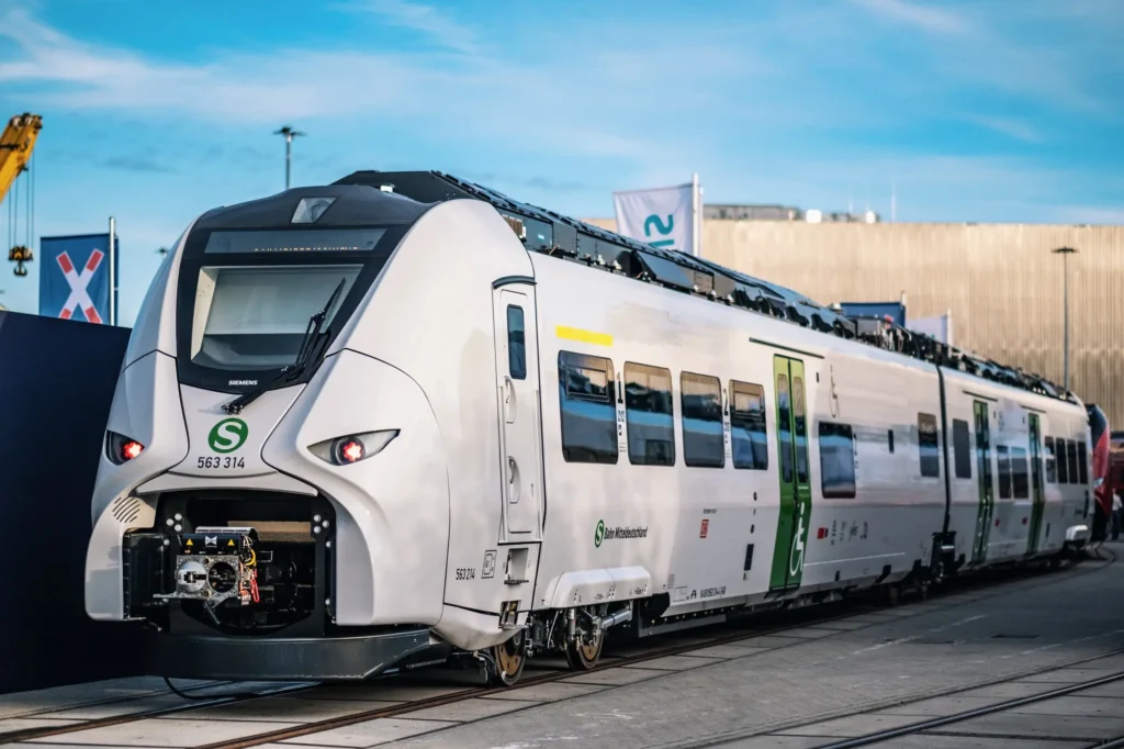 Siemens Mireo Plus B / LNVG 563 214 på InnoTrans 2026 © Konstantin Planinski